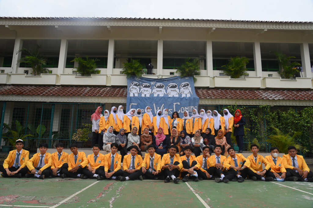 XII PERHOTELAN